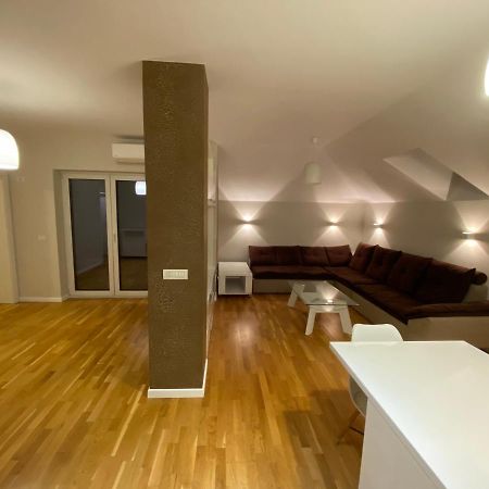 Gaga Residence 3 티미쇼아라 외부 사진