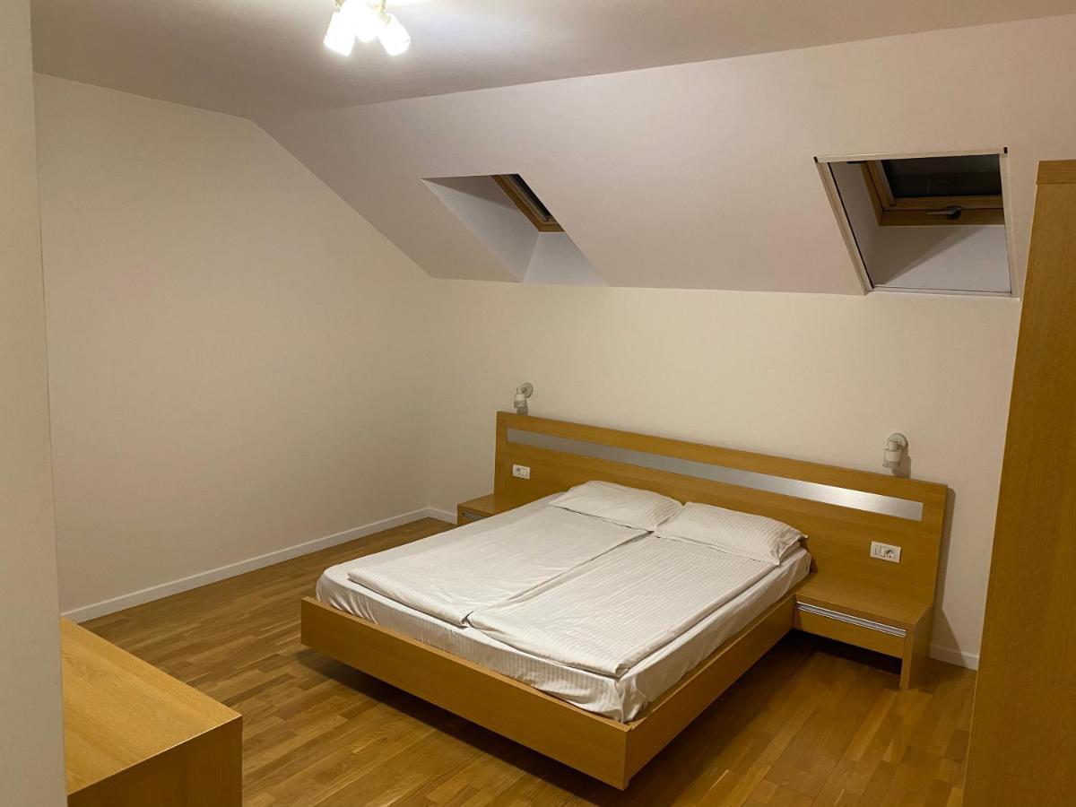 Gaga Residence 3 티미쇼아라 외부 사진