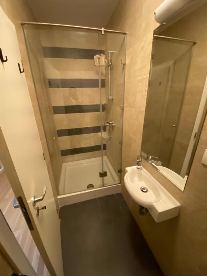Gaga Residence 3 티미쇼아라 외부 사진