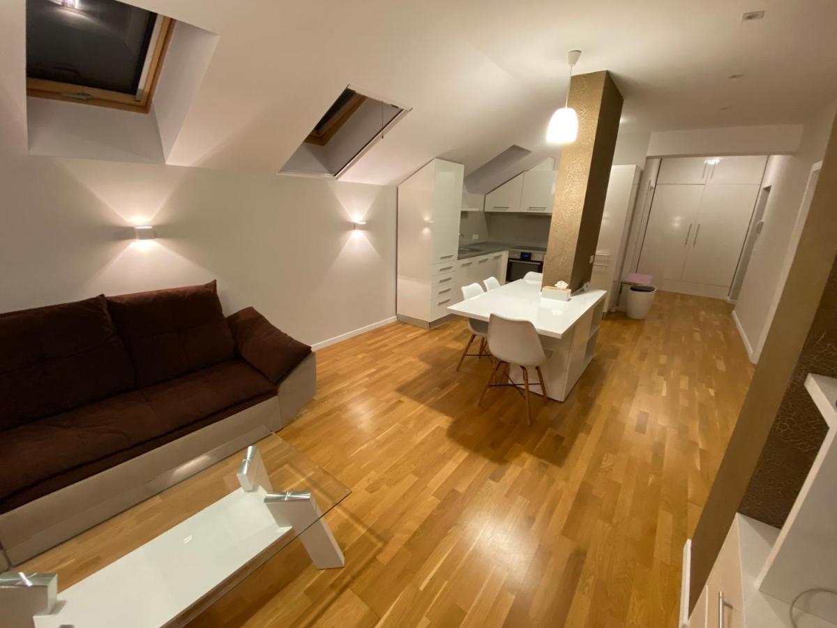 Gaga Residence 3 티미쇼아라 외부 사진